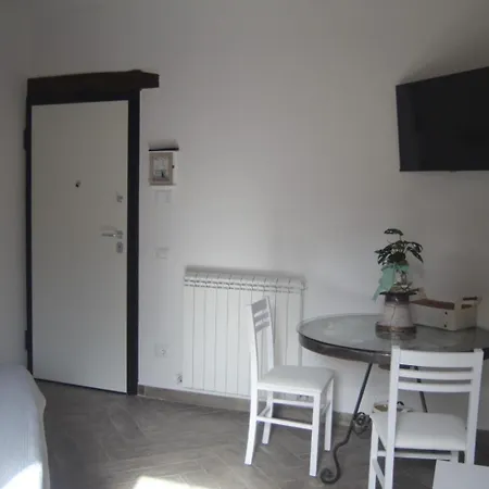 Dentro Le Mura Πανσιόν Ripa